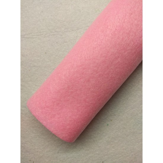 Фетр мягкий 1,5 мм (20*30 см) цв. розовый,  цена за лист